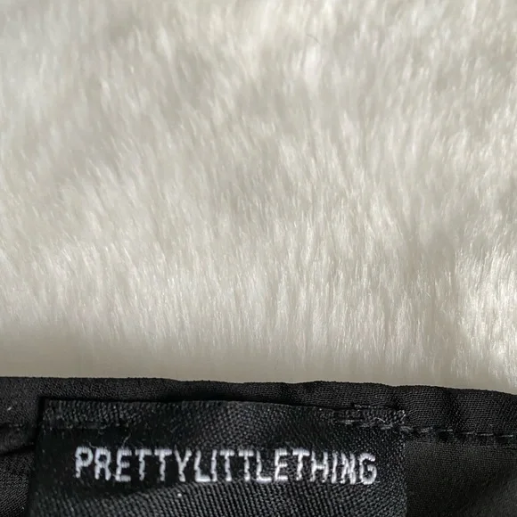 PRETTY LITTLE THING - Black Lace Robe - Picture 2 of 5